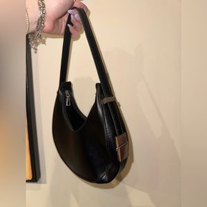 NEW ADJUSTABLE BAGUETTE PURSE